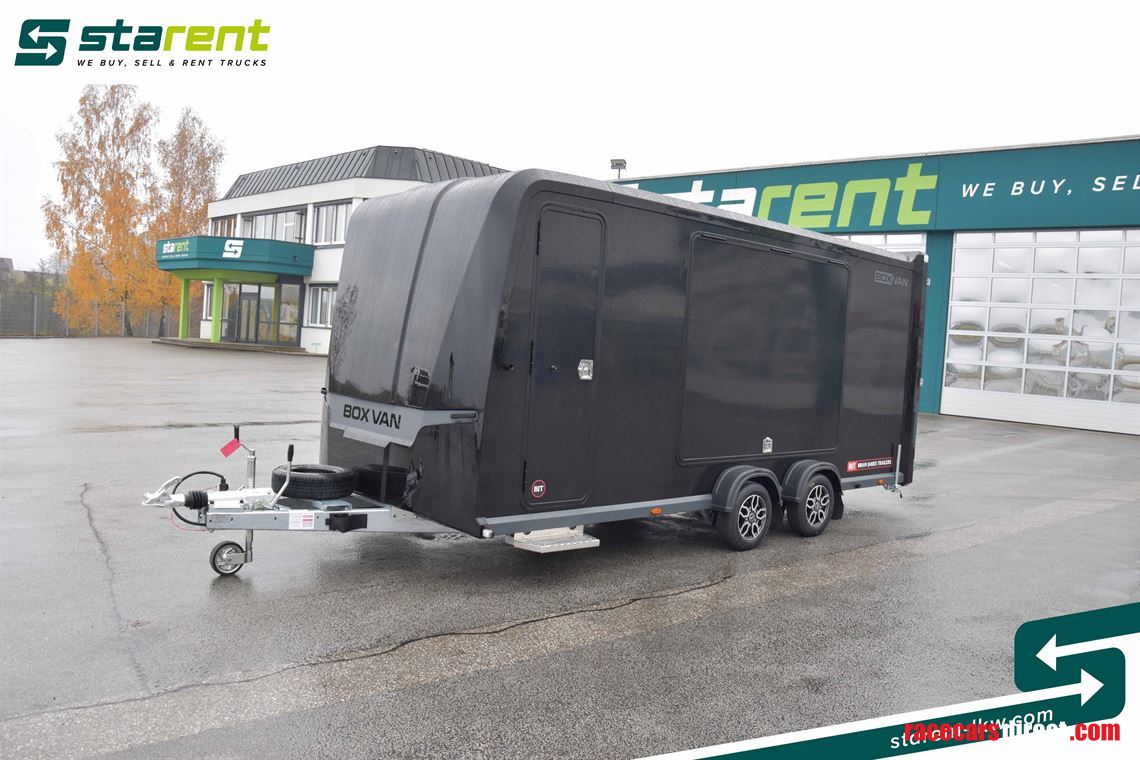 brian-james-trailers-box-van-600---reversing