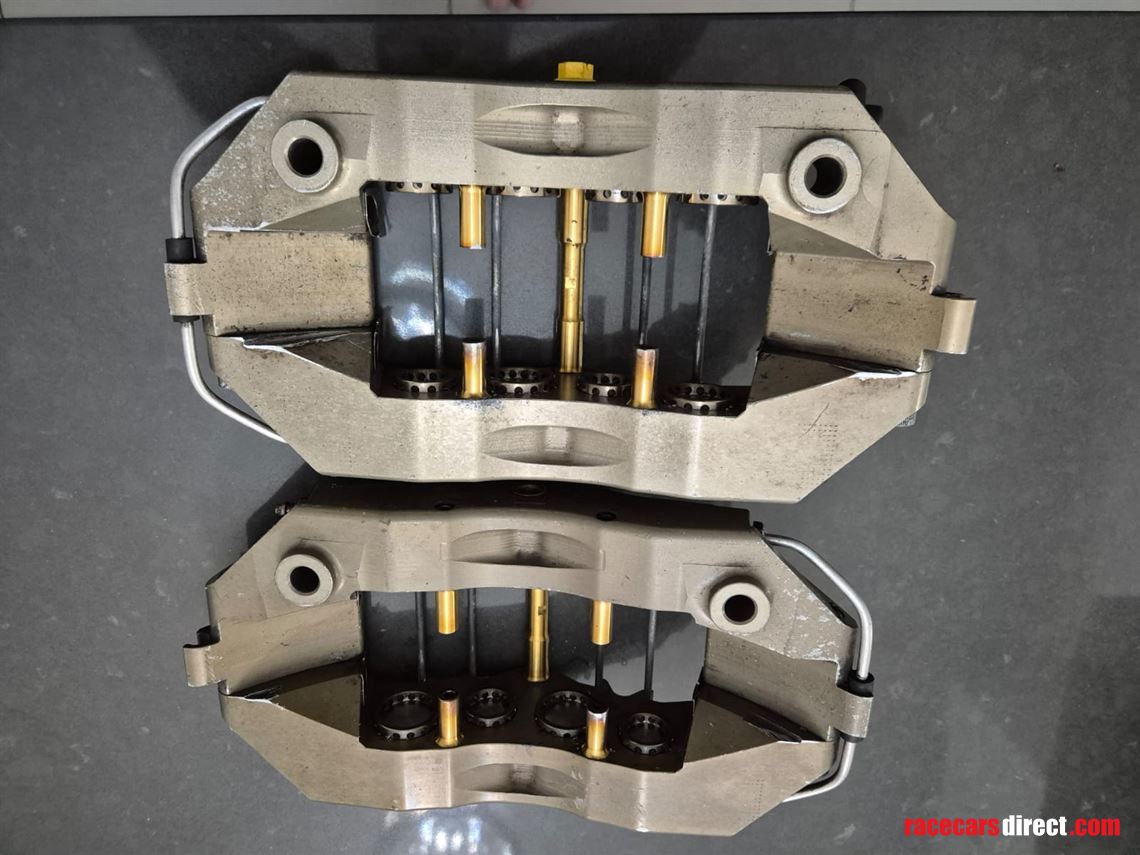 brembo-8-piston-calipers