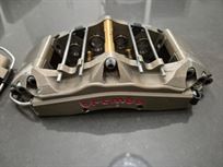 brembo-8-piston-calipers