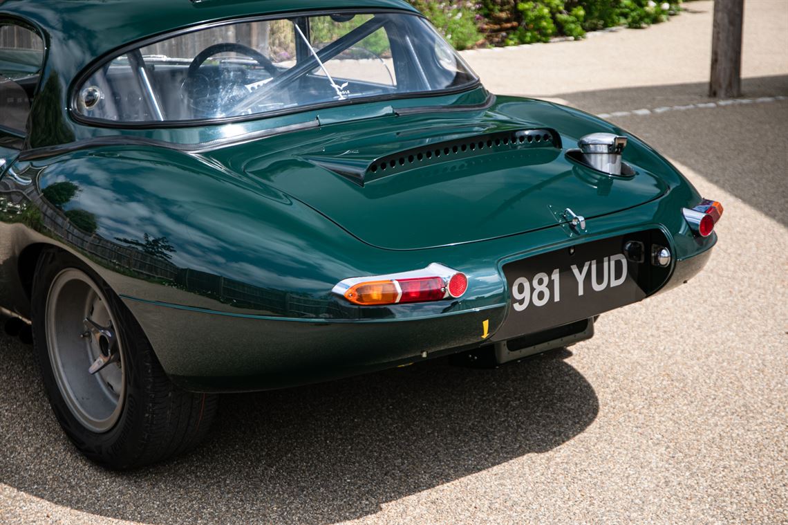 1961-jaguar-e-type-series-i-38-litre-lightwei
