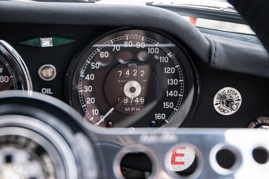 1961-jaguar-e-type-series-i-38-litre-lightwei