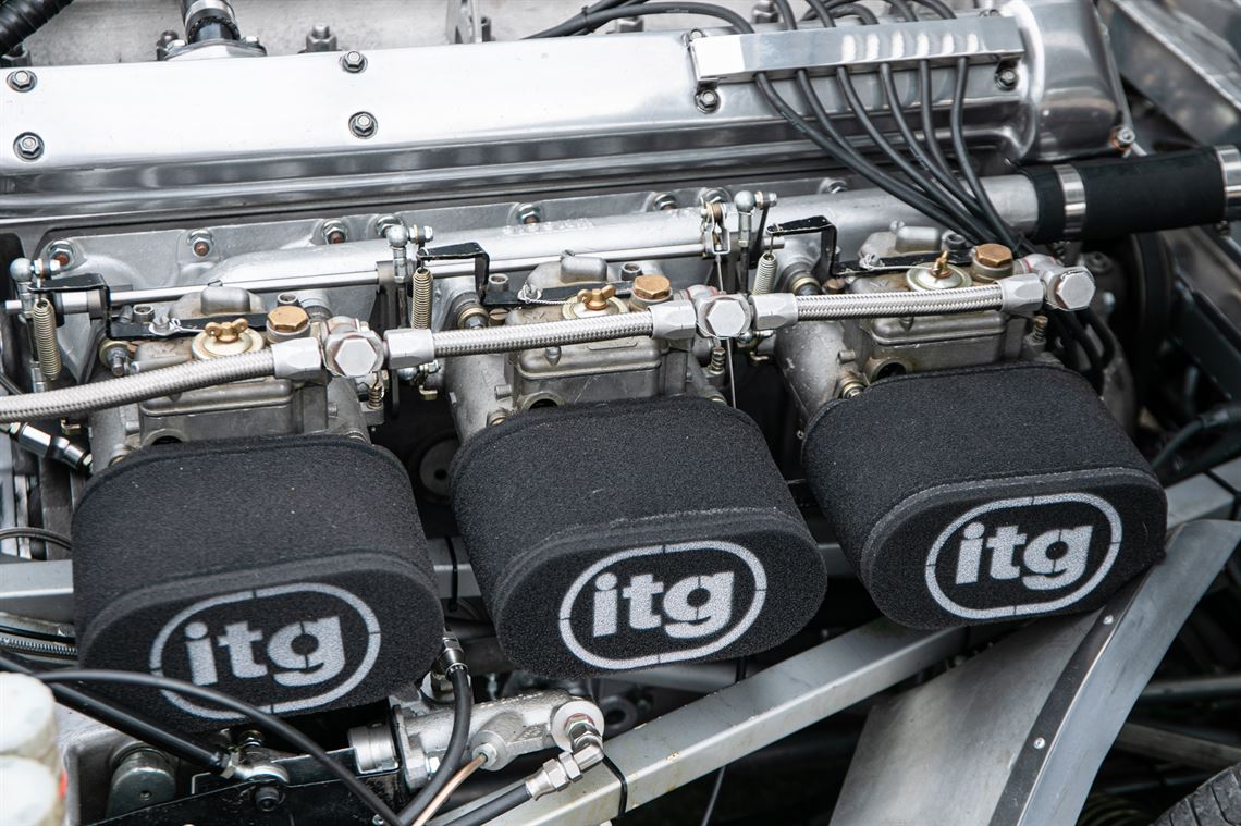 1961-jaguar-e-type-series-i-38-litre-lightwei