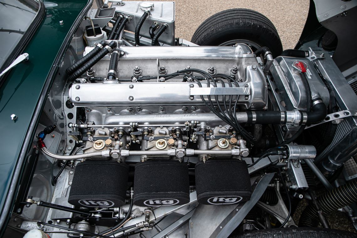 1961-jaguar-e-type-series-i-38-litre-lightwei
