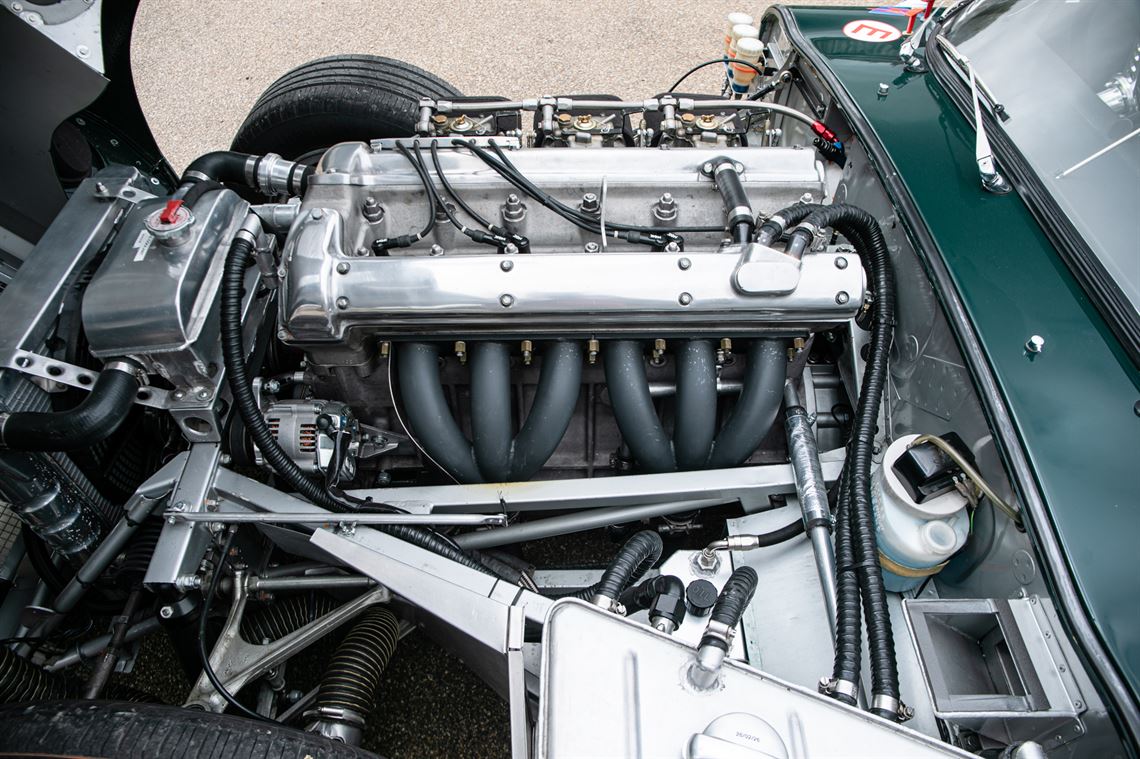 1961-jaguar-e-type-series-i-38-litre-lightwei