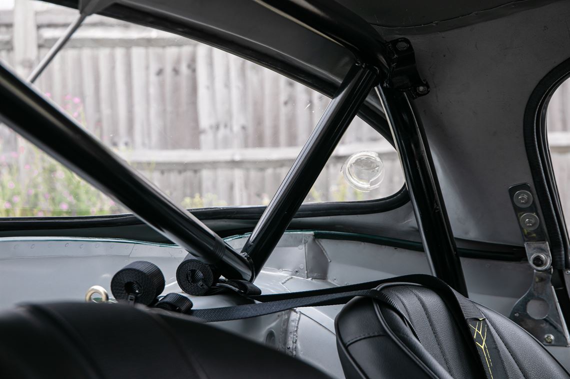 1961-jaguar-e-type-series-i-38-litre-lightwei
