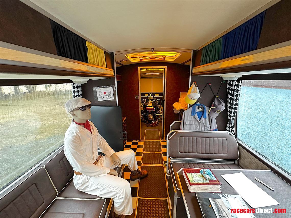1964-leyland-leopard-race-transporter