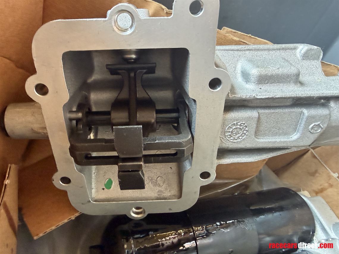 aston-martin-complete-actuator-kit