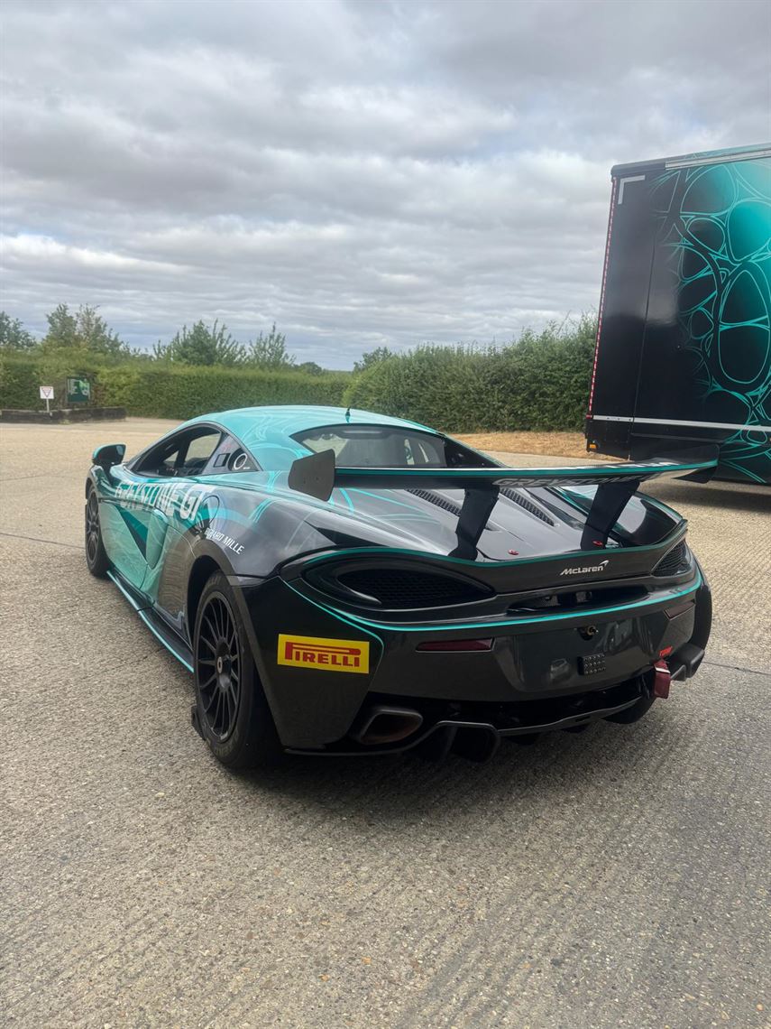 mclaren-570s-gt4-trophy---one-owner---only-16