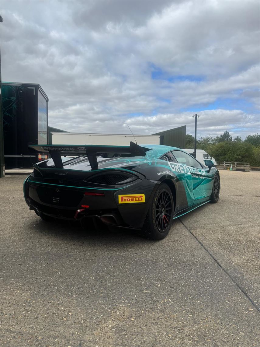 mclaren-570s-gt4-trophy---one-owner---only-16
