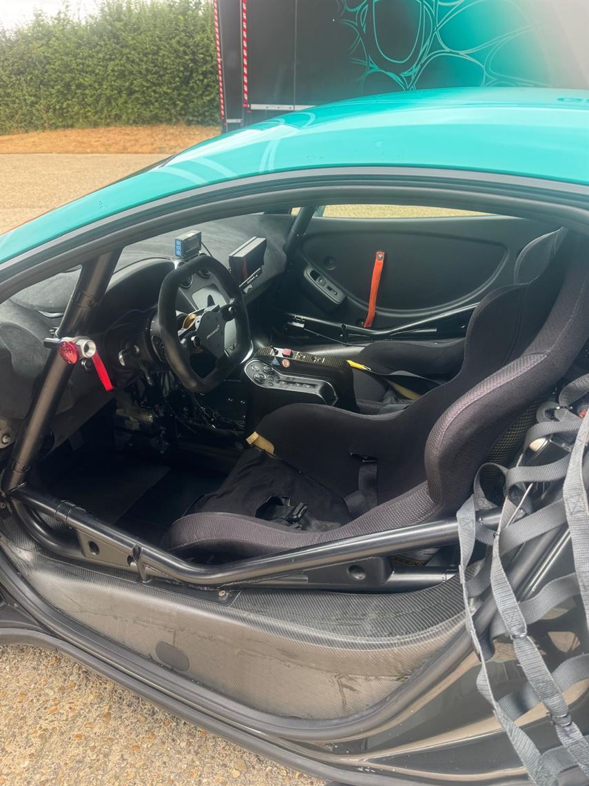 mclaren-570s-gt4-trophy---one-owner---only-16
