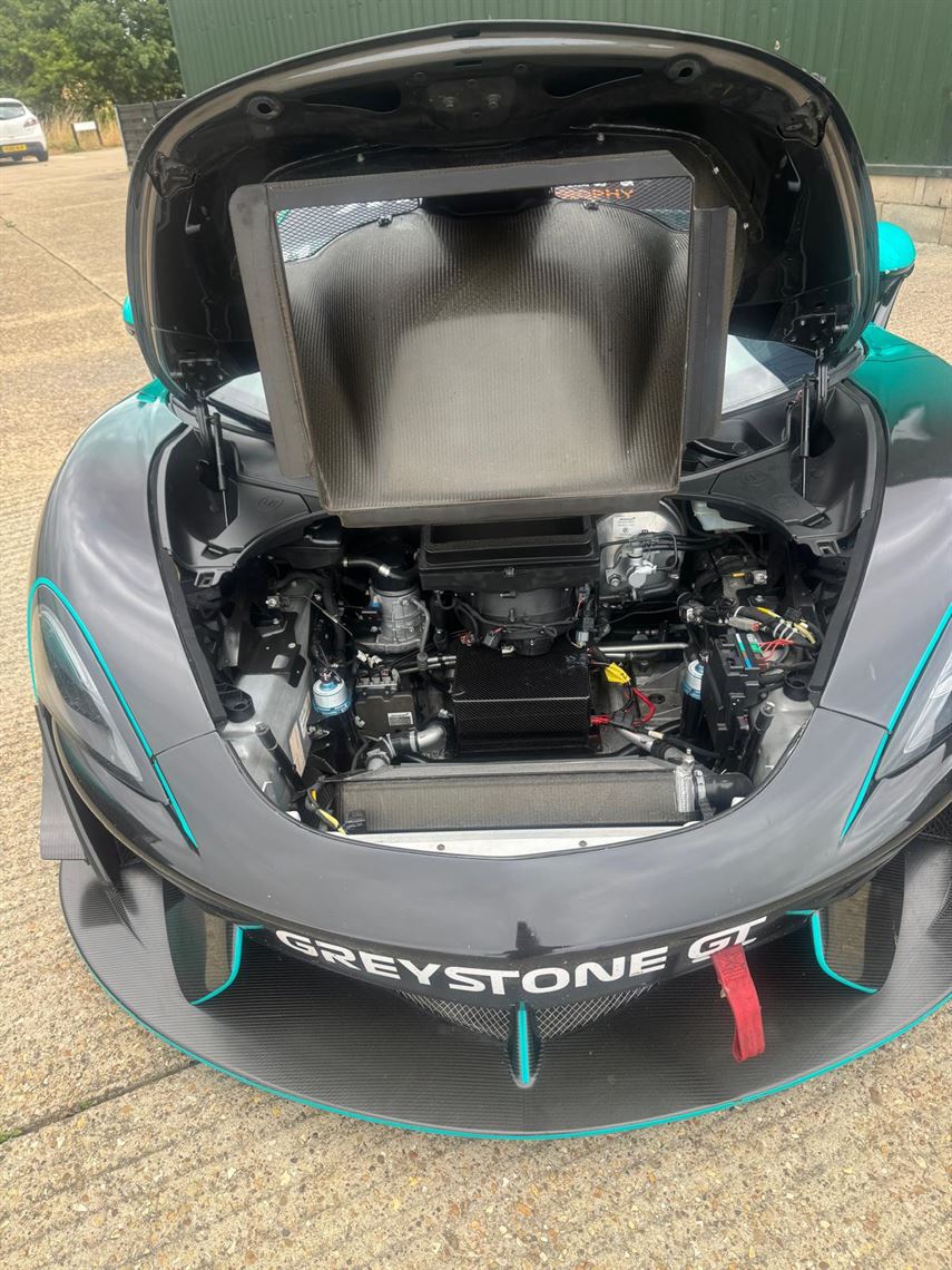 mclaren-570s-gt4-trophy---one-owner---only-16
