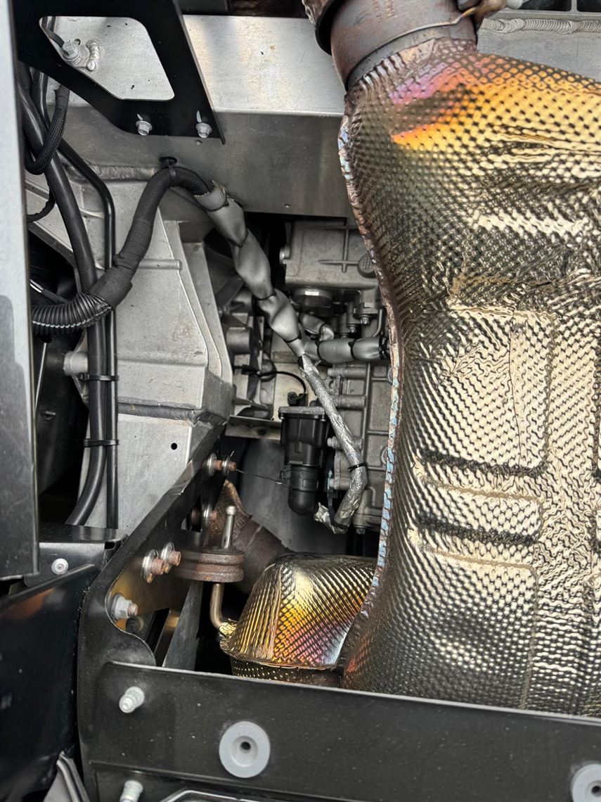mclaren-570s-gt4-trophy---one-owner---only-16