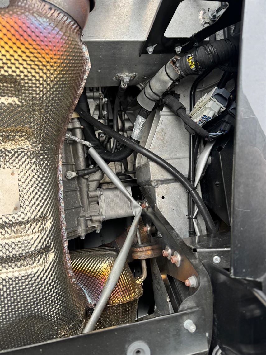 mclaren-570s-gt4-trophy---one-owner---only-16