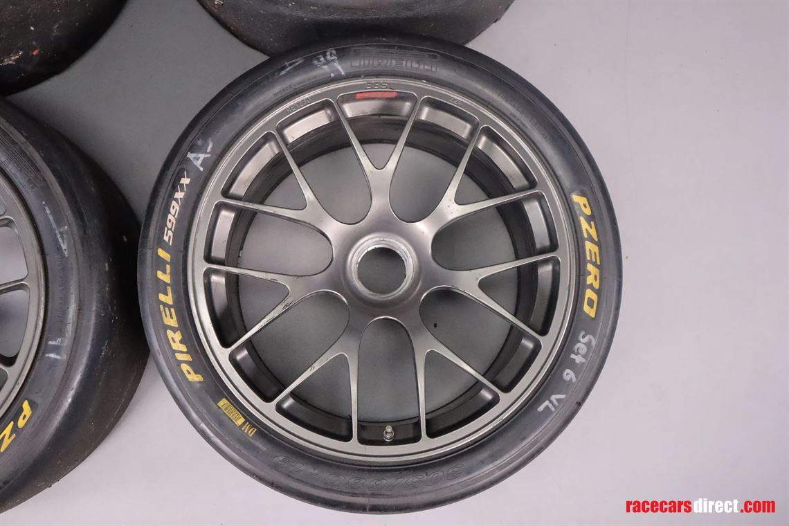 ferrari-599xx-wheel-set-with-pirelli-slicks