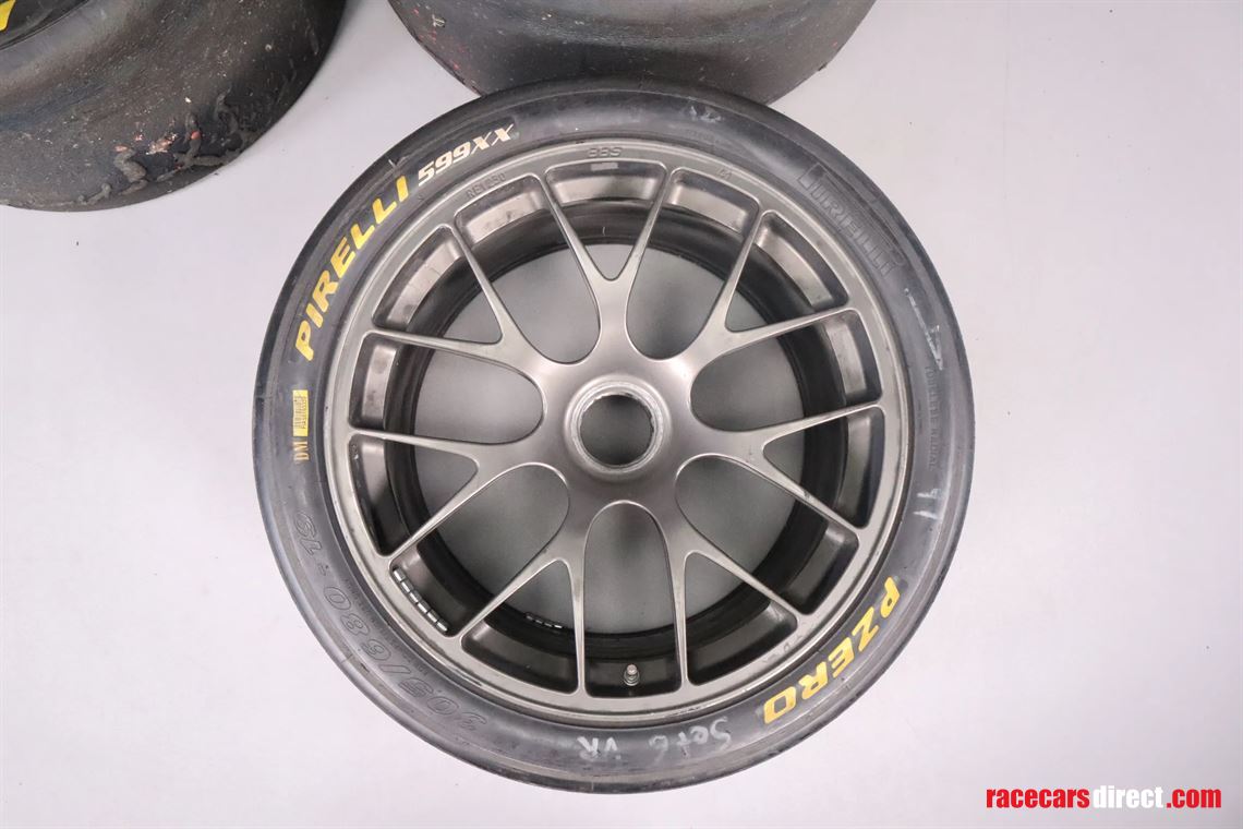 ferrari-599xx-wheel-set-with-pirelli-slicks