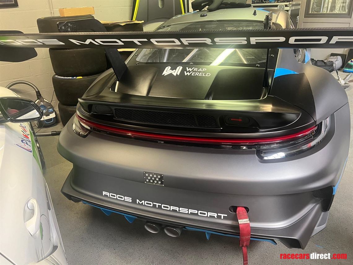 porsche-992-cup-car