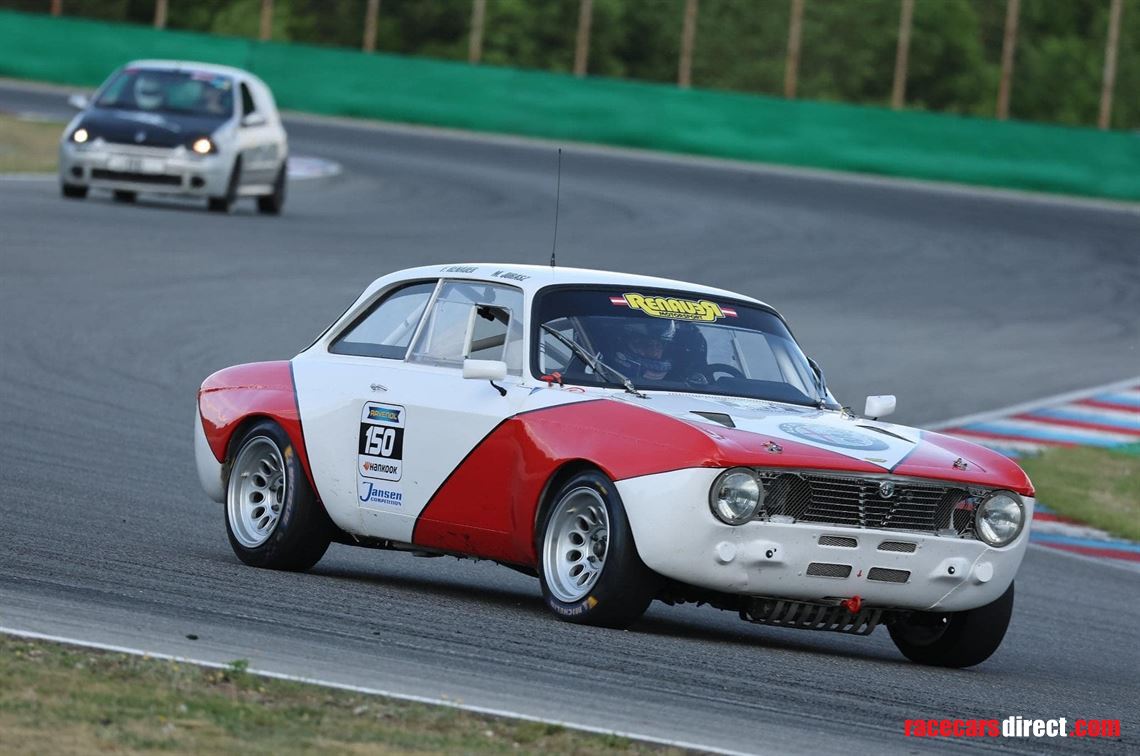 alfa-romeo-gtam-replica