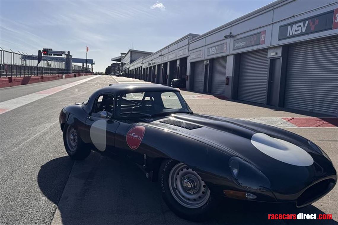 jaguar-e-type-semi-lightweight