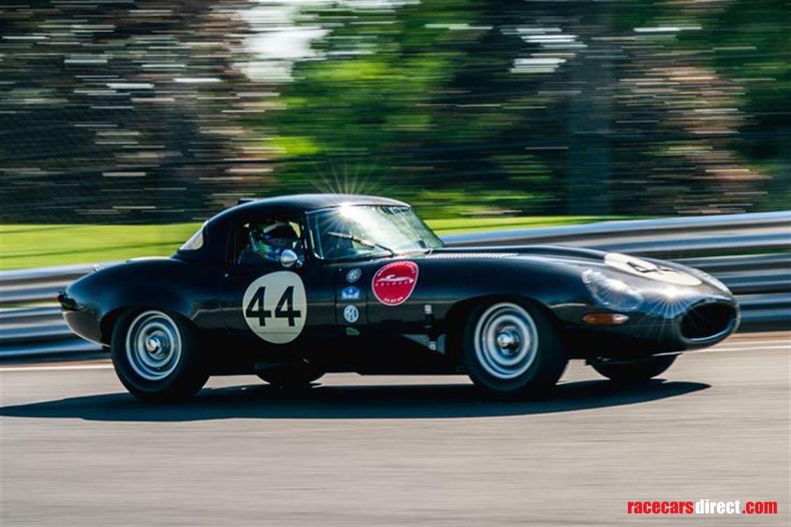 jaguar-e-type-semi-lightweight