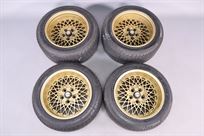 ferrari-308-wheel-set-15-inch-goldsilver-with