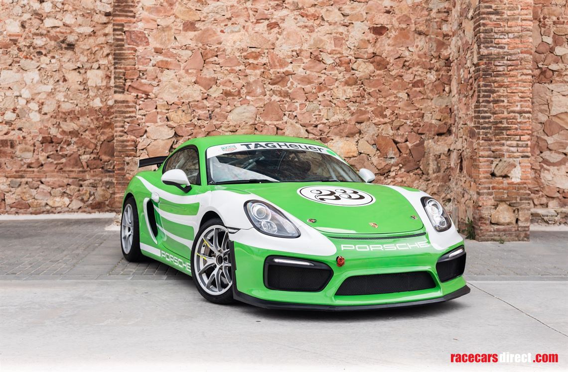 porsche-981-cayman-gt4-clubsport-2016
