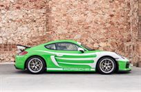 porsche-981-cayman-gt4-clubsport-2016