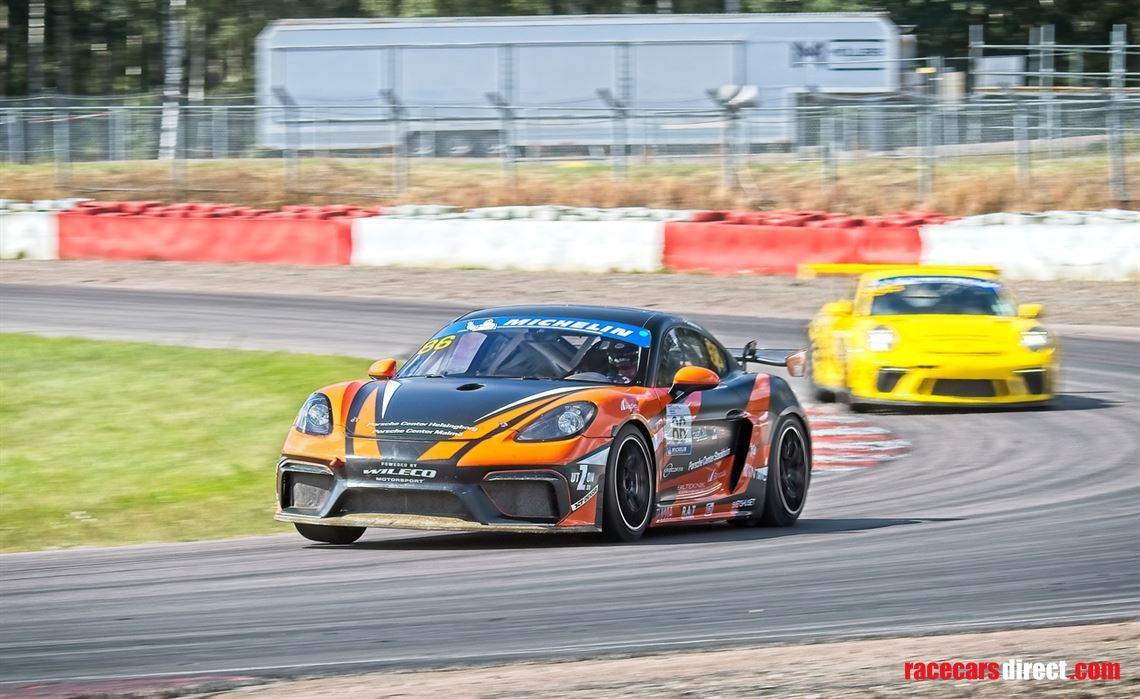 porsche-718-gt4-clubsport-mr