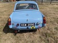 mgb-raceroad-legal-stunning