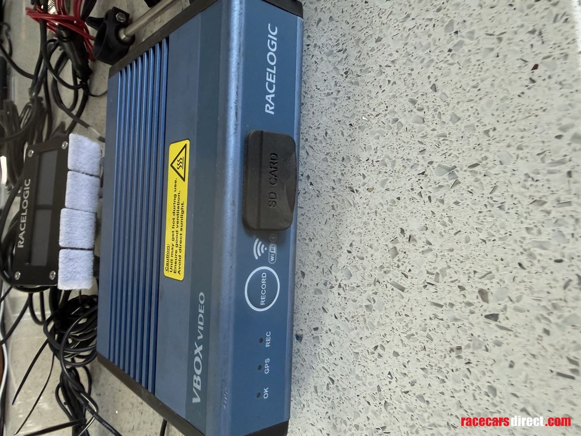racelogic-vbox-hd2-with-oled-display