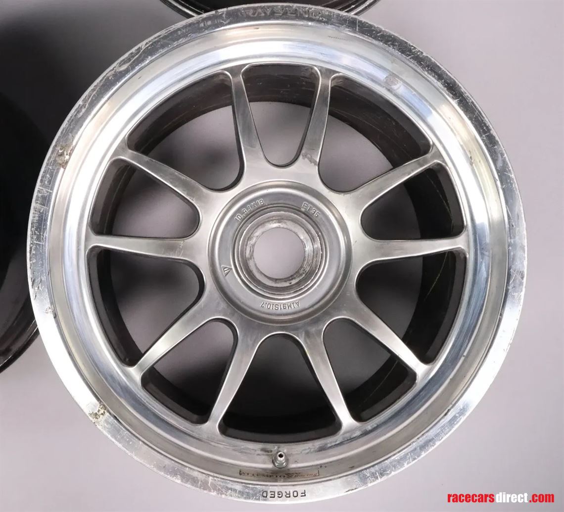 porsche-997-gt3r-rays-18---2-sets-of-wheels-4