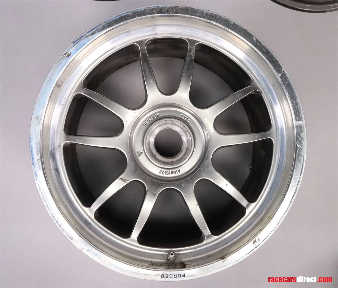 porsche-997-gt3r-rays-18---2-sets-of-wheels-4