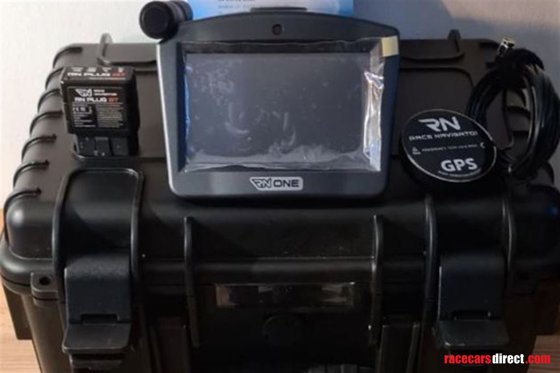 new-race-navigator-one-trackday-gps-data-logg
