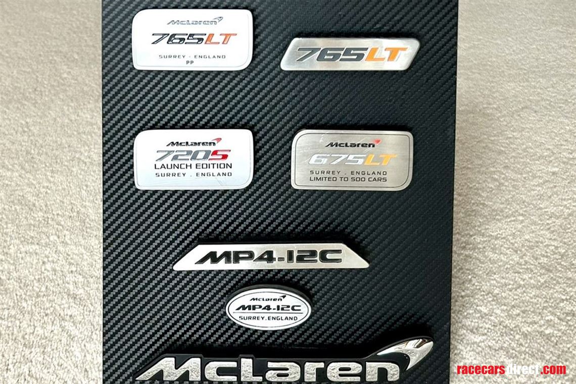 mclaren-cars-super-series-badge-display