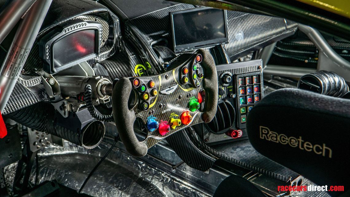 aston-martin-vantage-v8-gte
