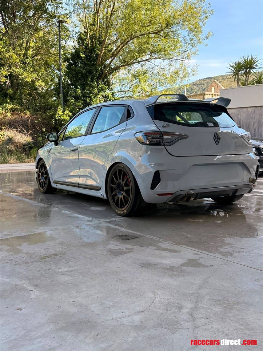 renault-clio-cup-v-2024