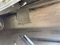 audi-r8-lms-ultra-gt3-carbon-door