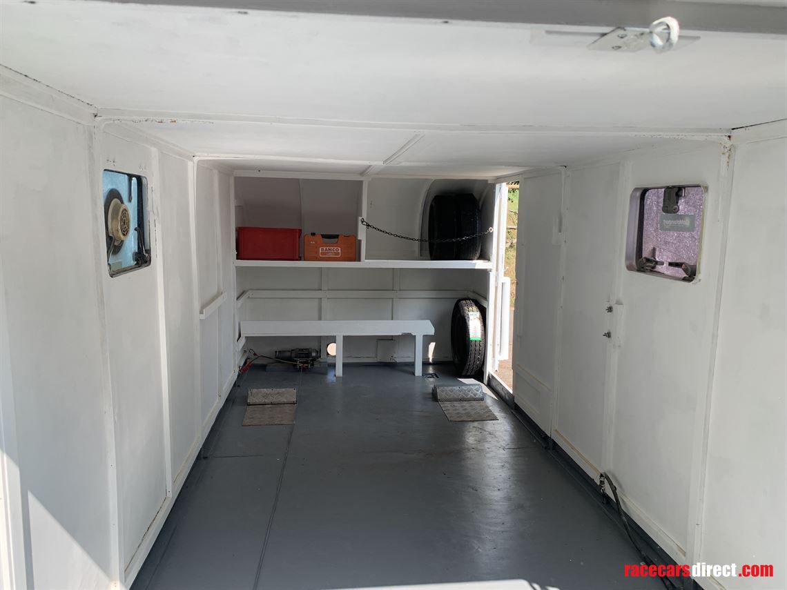 box-trailer-car-transporter-with-bespoke-encl