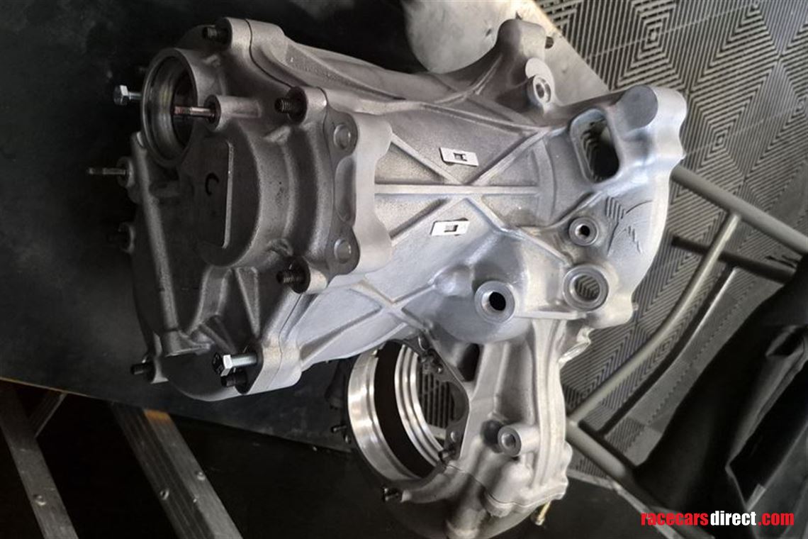 xtrac-1046t-housing