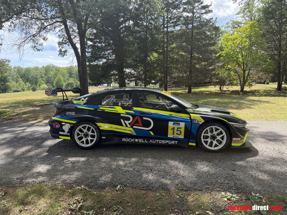 2025-hyundai-elantra-n-tcr-evo-race-car-imsa