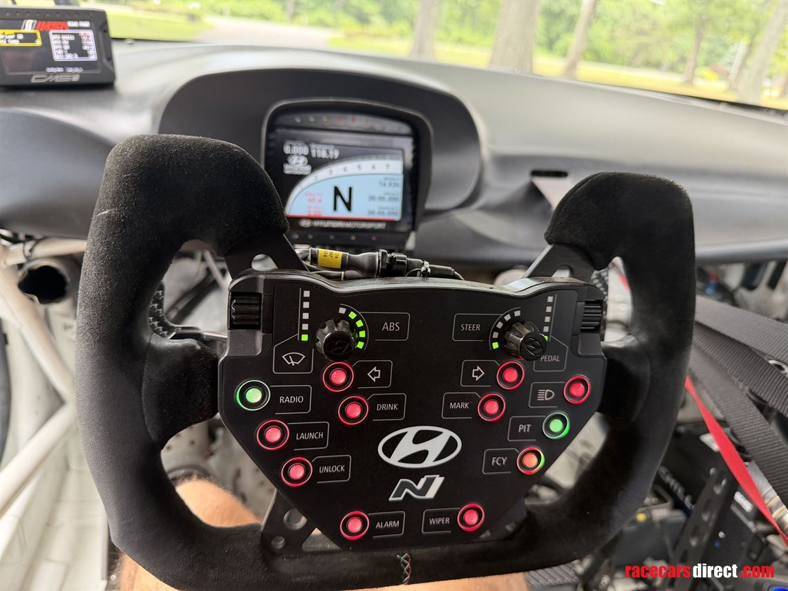 2025-hyundai-elantra-n-tcr-evo-race-car-imsa
