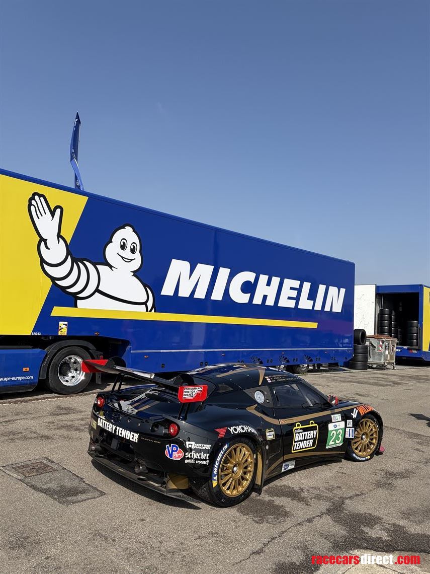 2011-lotus-evora-gte-le-mans-race-car-chassis