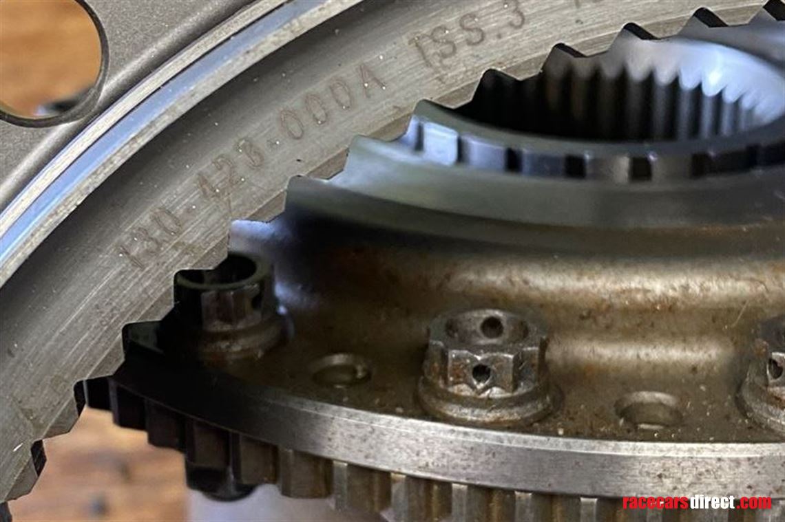 super-touring-nissan-diff-and-crown-wheel