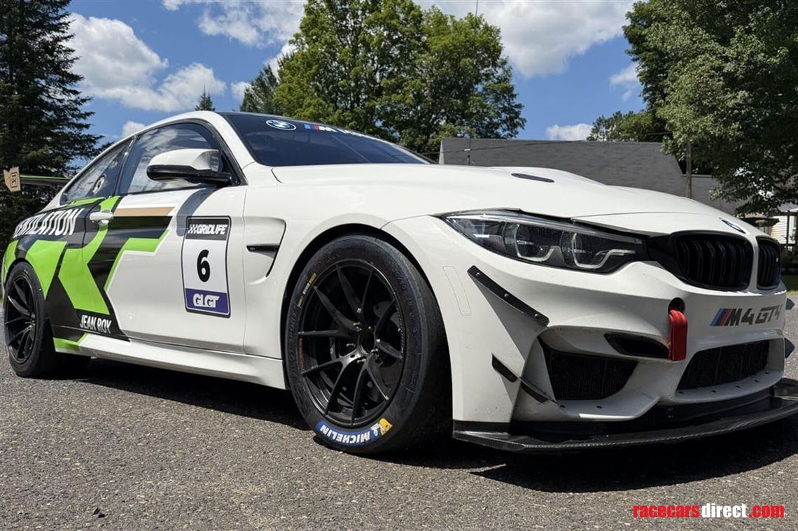 f82-bmw-m4-gt4-evo