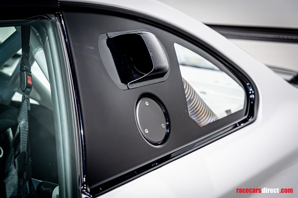 bmw-m2-cs-racing-450-hp-bmw-m-motorsport