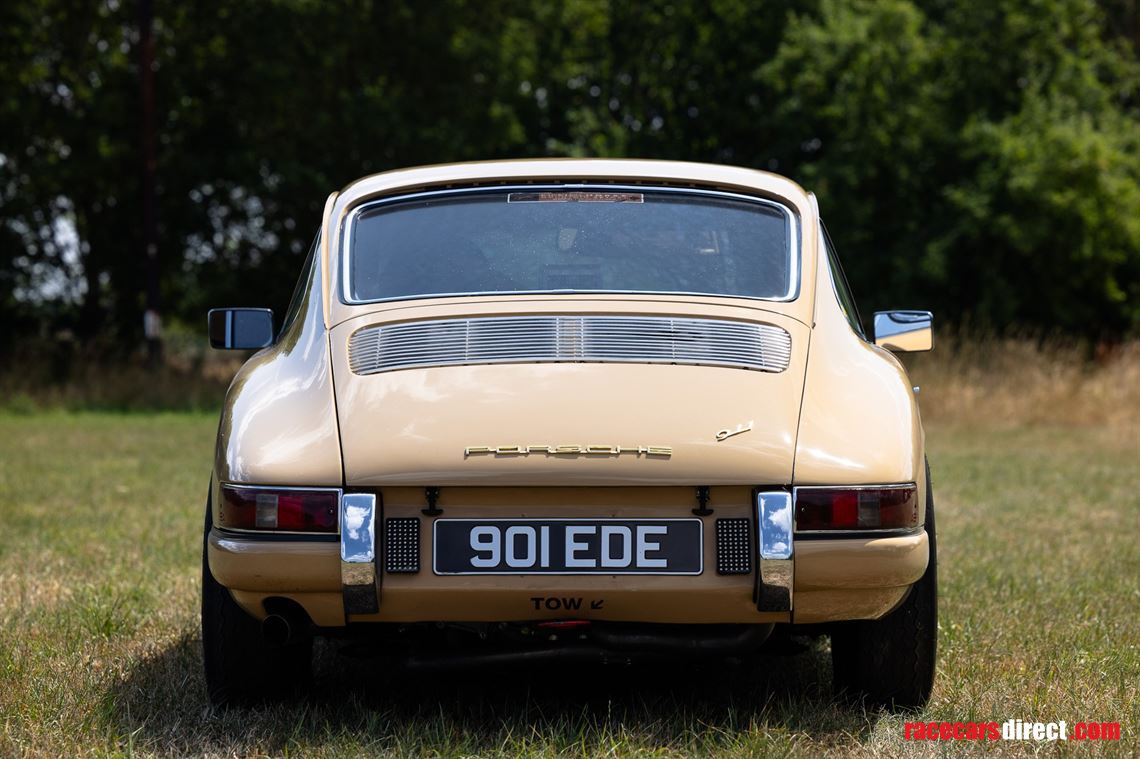 1965-porsche-911-swb-20-coupe-fia-historic-co