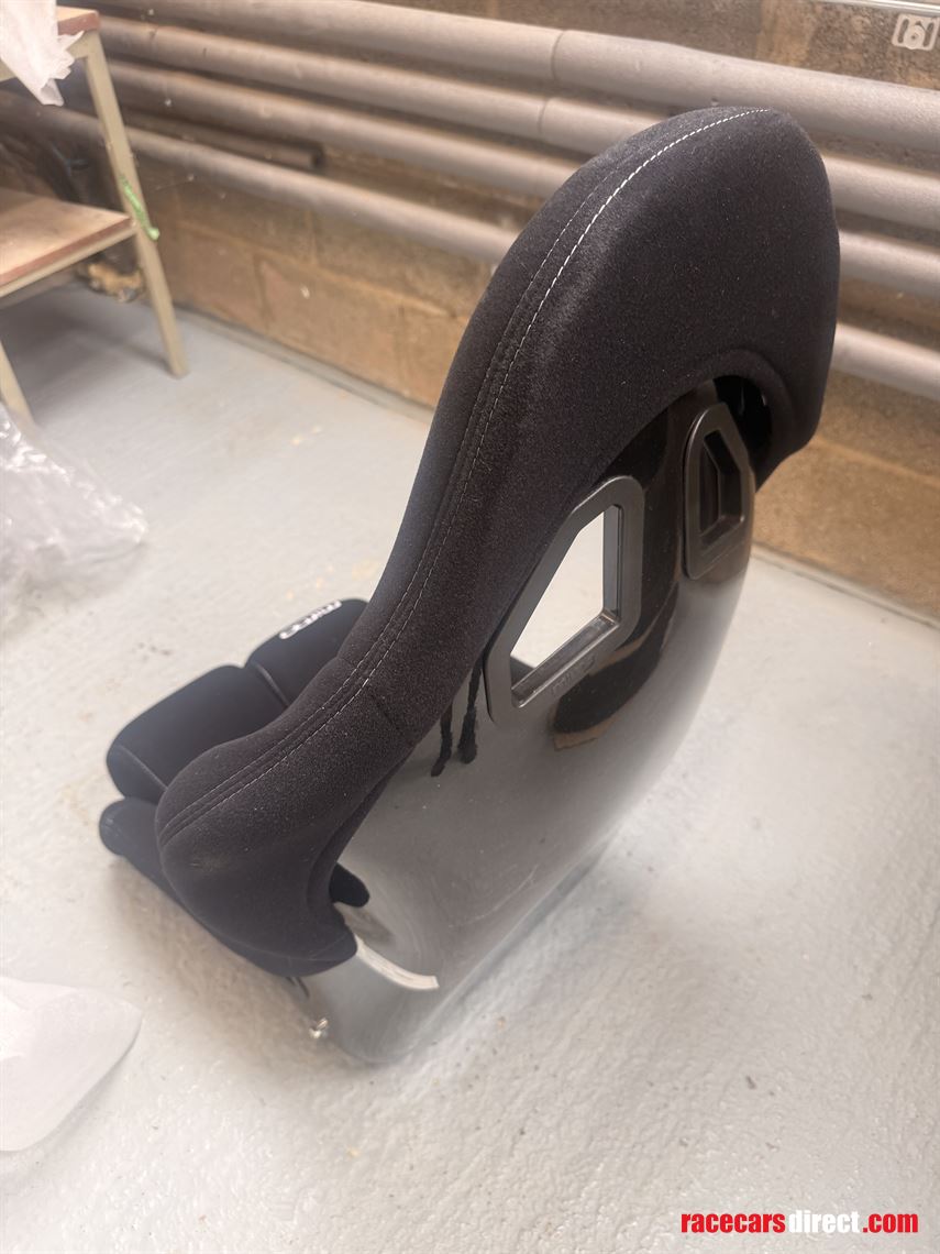 mirco-gt-approved-comp-bucket-seat-with-brack