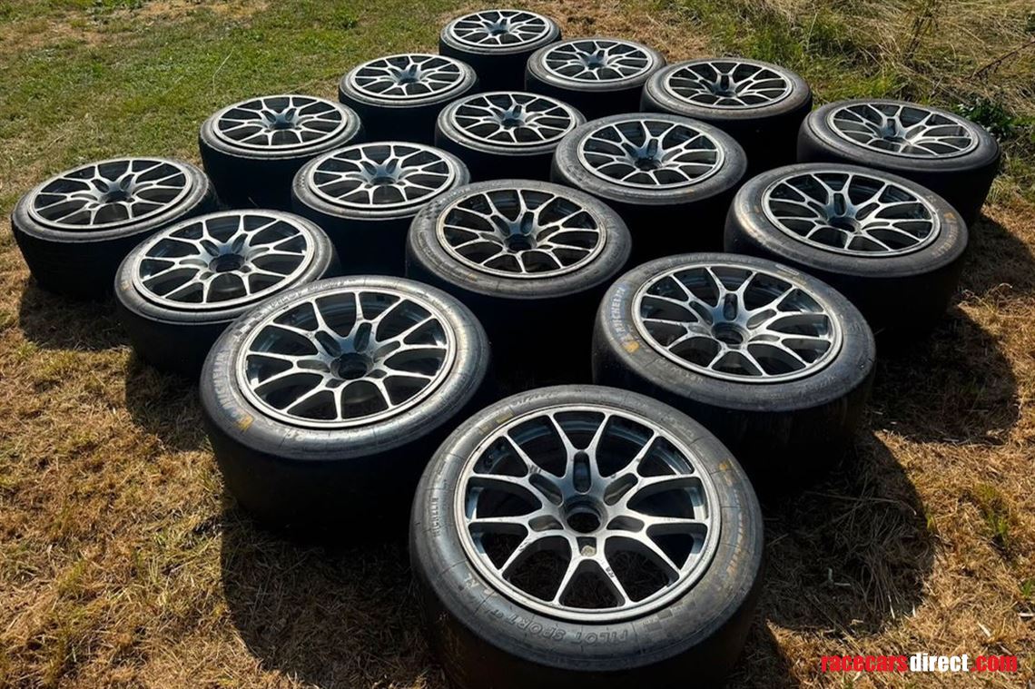 ferrari-challenge-wheels-and-tires-availbale