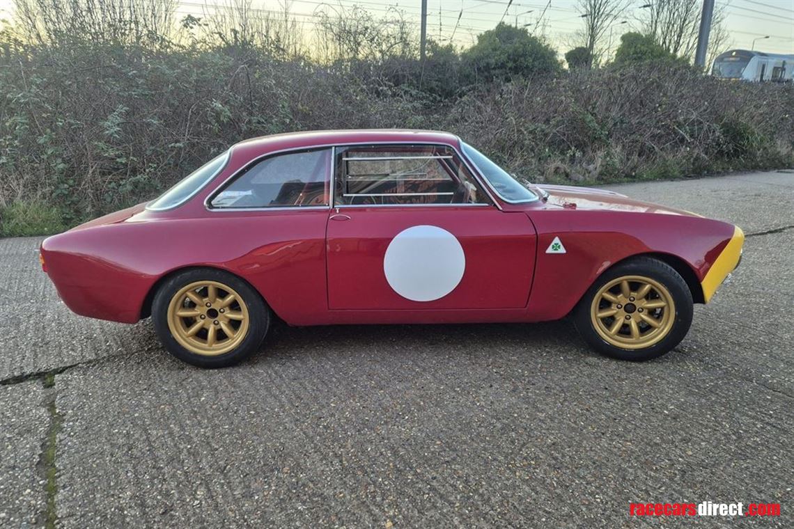 1975-alfa-romeo-gtam-homage-competitionfast-r
