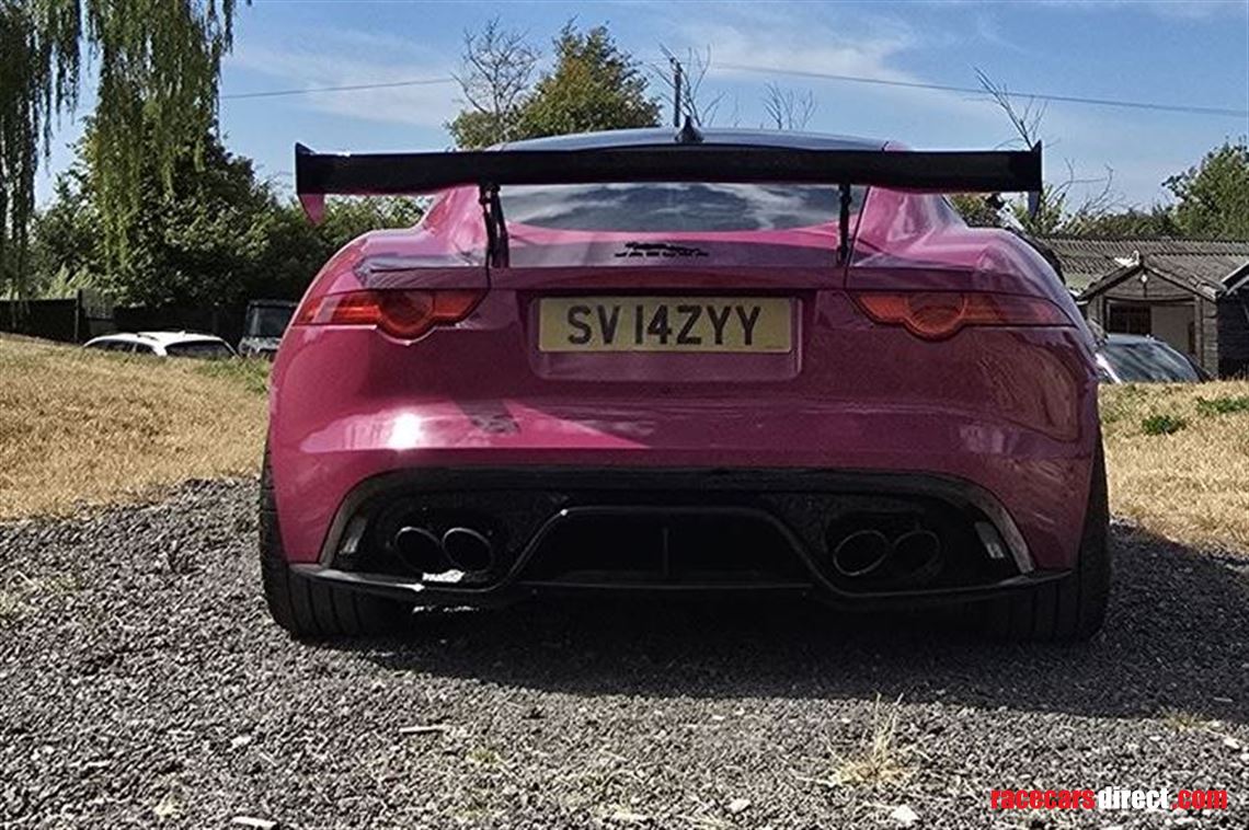 jaguar-f-type-v8-supercharged-one-off-porsche