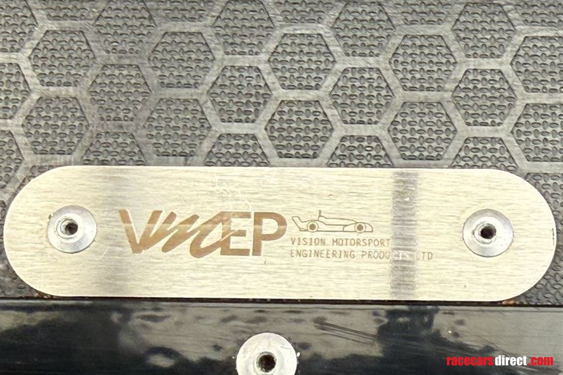 vmep-hub-stands-with-string-line-attachment